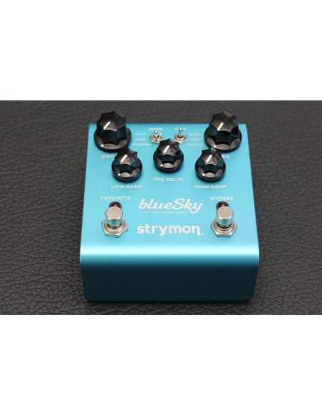 Strymon blueSky Reverberator