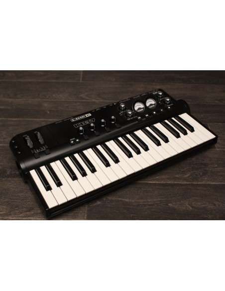 Line 6 POD Studio KB37 USB Clavier avec Interface intégrée