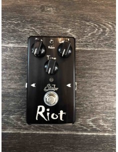 Suhr Riot Distortion Black...