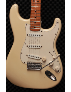 Fender Stratocaster White 1976 2