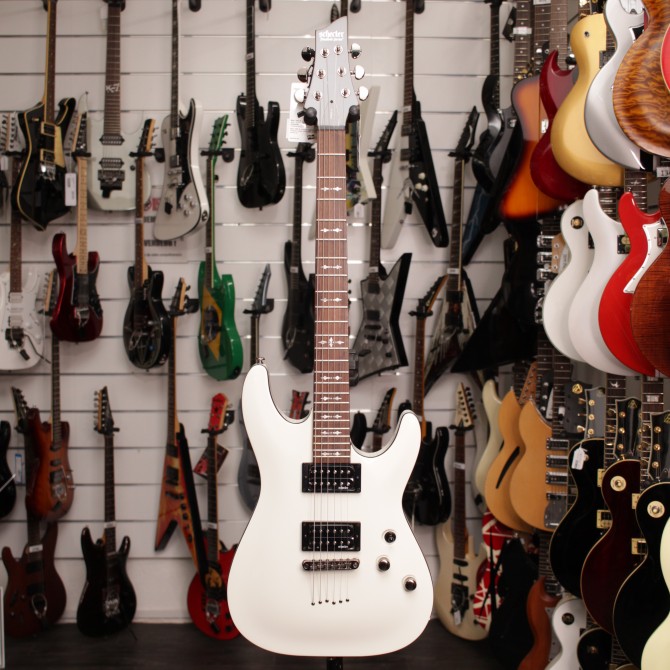 Schecter Omen-6 Vintage White Diamond Series