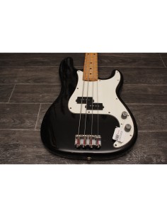 Fender Precision Bass Black... 2