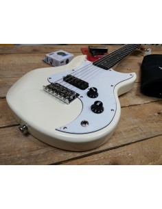 Bundle Pack Vox  SDC 1  Mini Cream White + Vox amPlug 2 Lead + Korg accordeur + housse 2