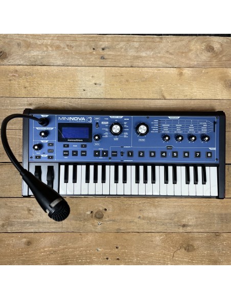 Novation MiniNova