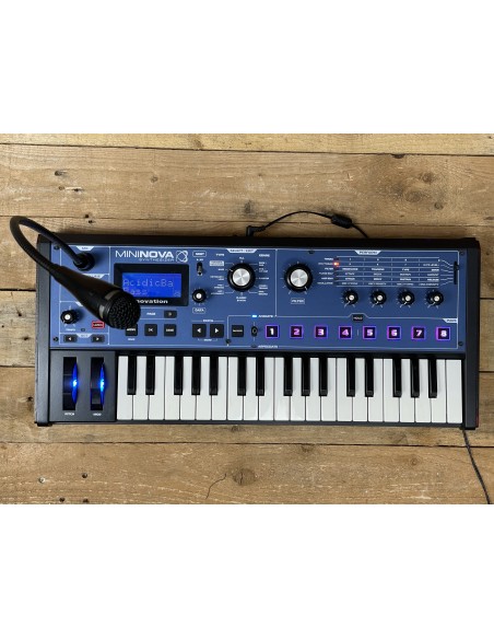 Novation MiniNova