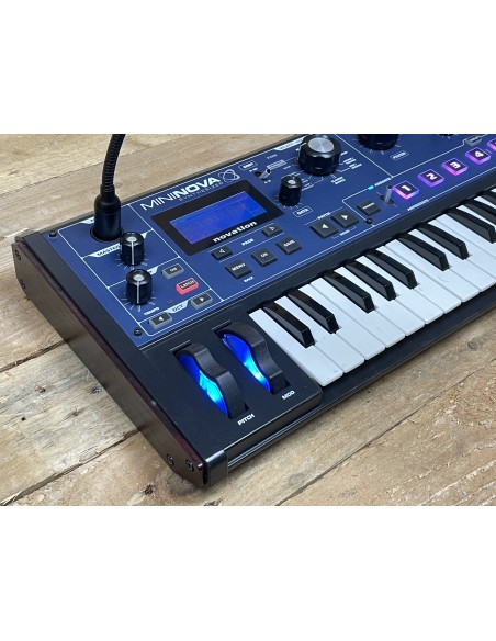 Novation MiniNova