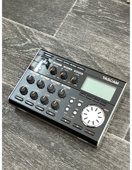 TASCAM Pocketstudio DP-004 Portable Digital 4-Track Recorder