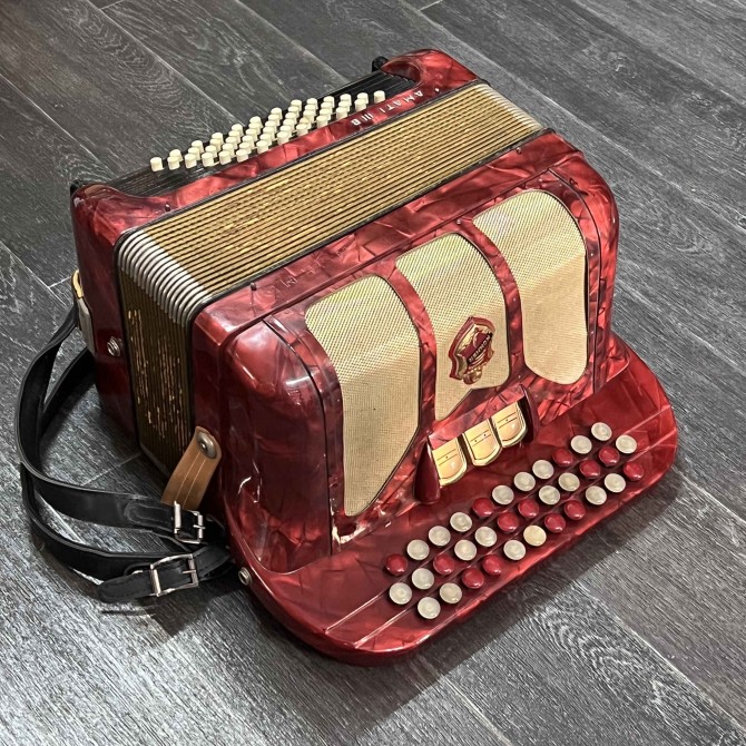 Hohnner AMATI IIIB Accordeon